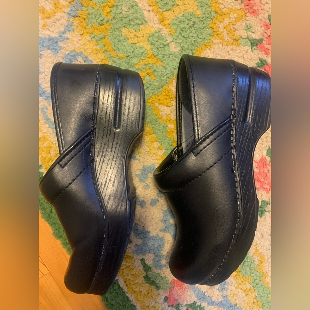 Dansko nursing clogs